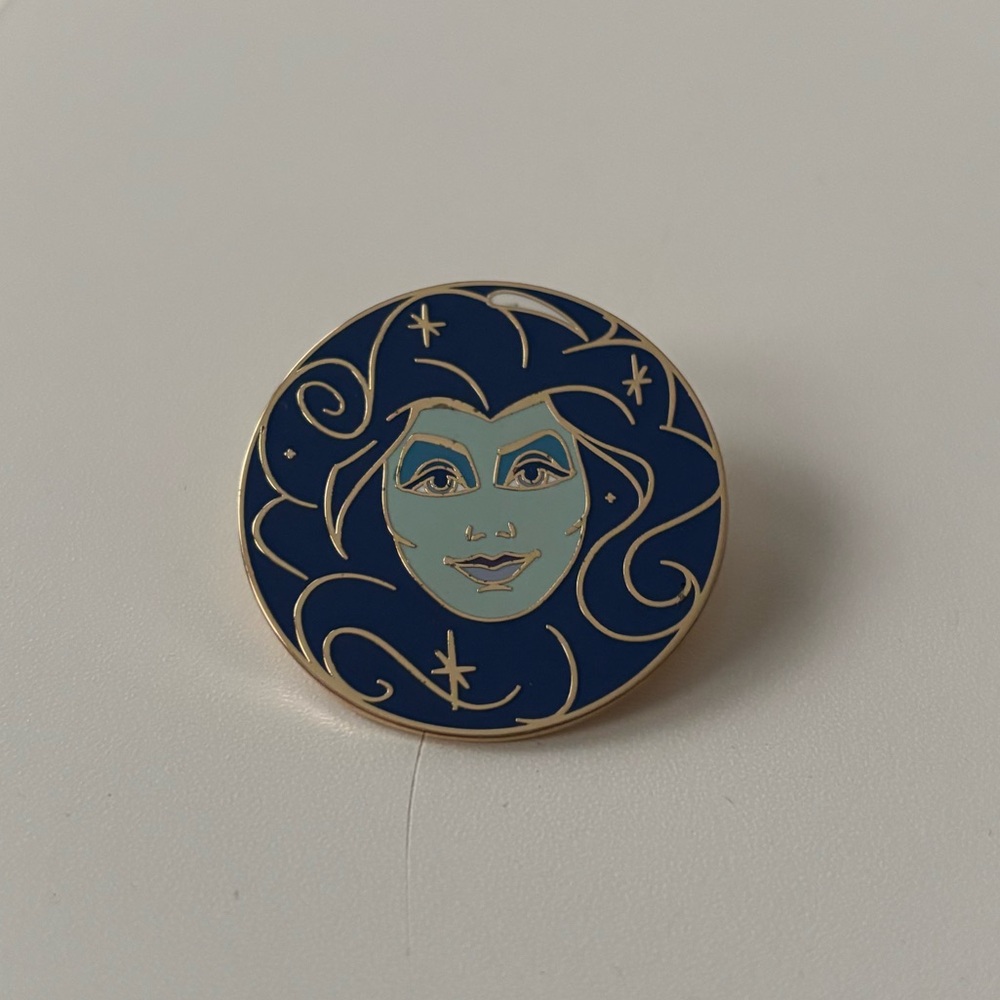 Madame Leota Haunted Mansion Disney 50th Anniversary Trading Pin